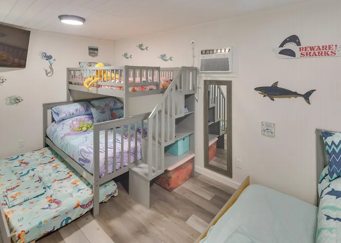 Lovely Bullhead Retreat W/ Pool And Hot Tub *