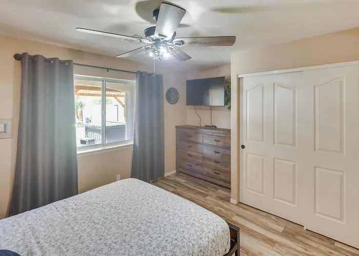 Lovely Bullhead Retreat W/ Pool And Hot Tub *