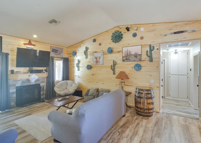 Lovely Bullhead Retreat W/ Pool And Hot Tub Сasa de vacaciones *