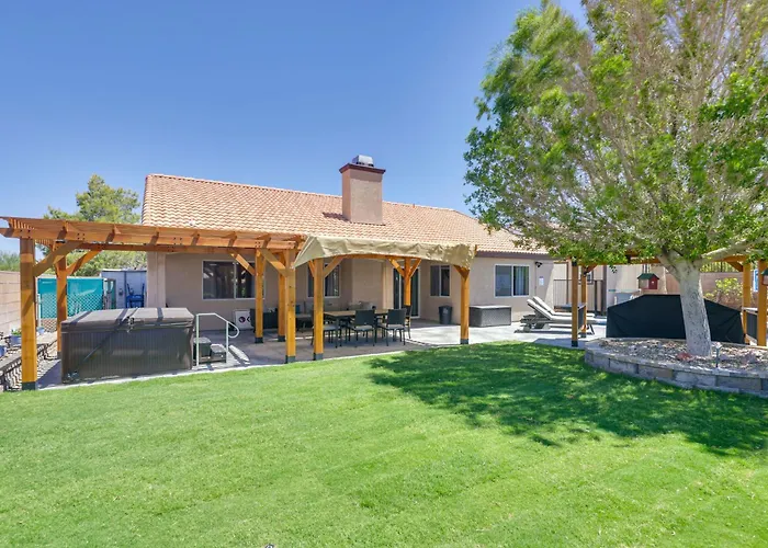 Lovely Bullhead Retreat W/ Pool And Hot Tub Сasa de vacaciones
